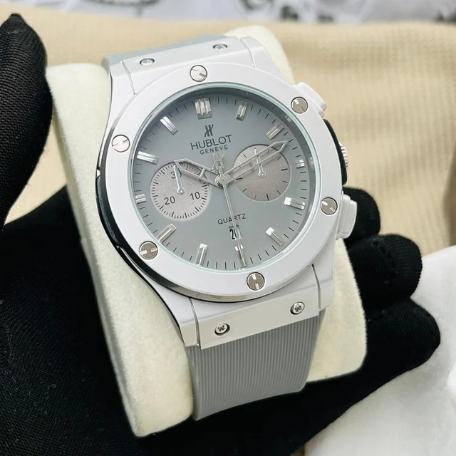 Hublot Men’s Watch – Luxury Sporty Timepiece - Black