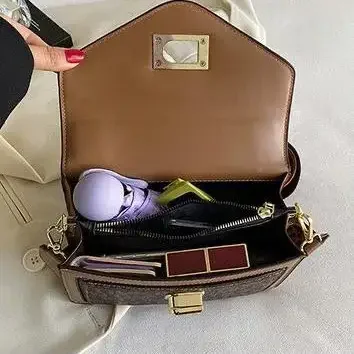 Imported New Fashion Luxury Sling Crossbody Bag For Girls And Women's - brown