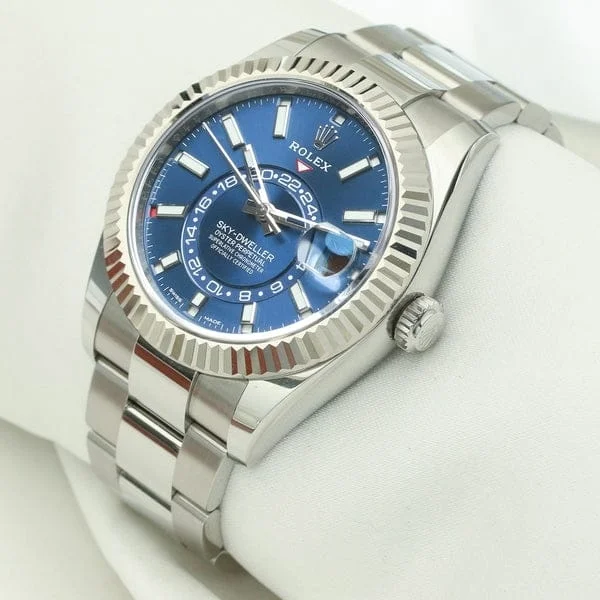 Premium Watches 50% COD order booking contact on whatsup01