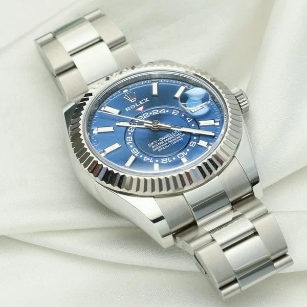 Premium Watches 50% COD order booking contact on whatsup01