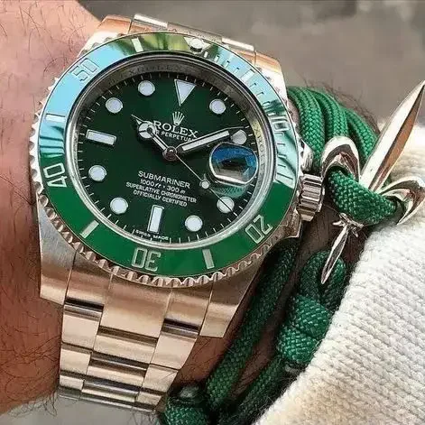 Rolex Submariner Green Dial Luxury Watch - Green