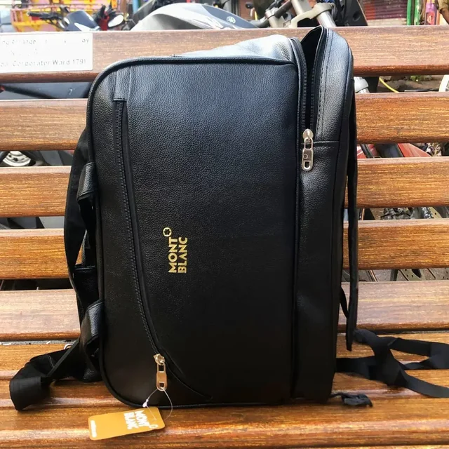 Travel DUFFLE Bag , 6 Compartments For Men's And Women's - brown