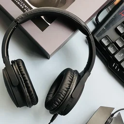 VOLUME ,MUSIC ,CALL CONTROL POWERFULL SOUND GAMING HEADPHONES