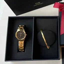 πΏπ πΏππ£πππ‘ πππ‘π‘ππ£ππ©π€π£ women watch best gift items - black
