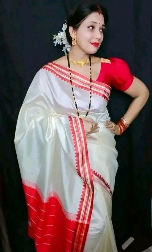 Traditional Red Temple Border Cream Garad Kanjivaram Silk Saree for Women
