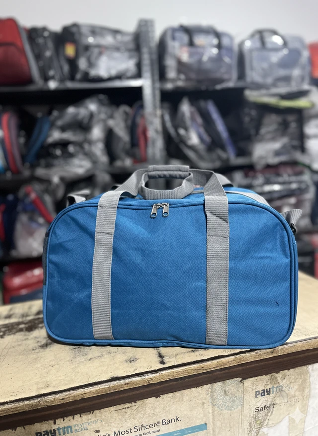 AMERICAN TOURISTER PBH p099 American Tourister Red & Black Duffel Bag 20*16*10 - Deep Sapphire, 20*16*10