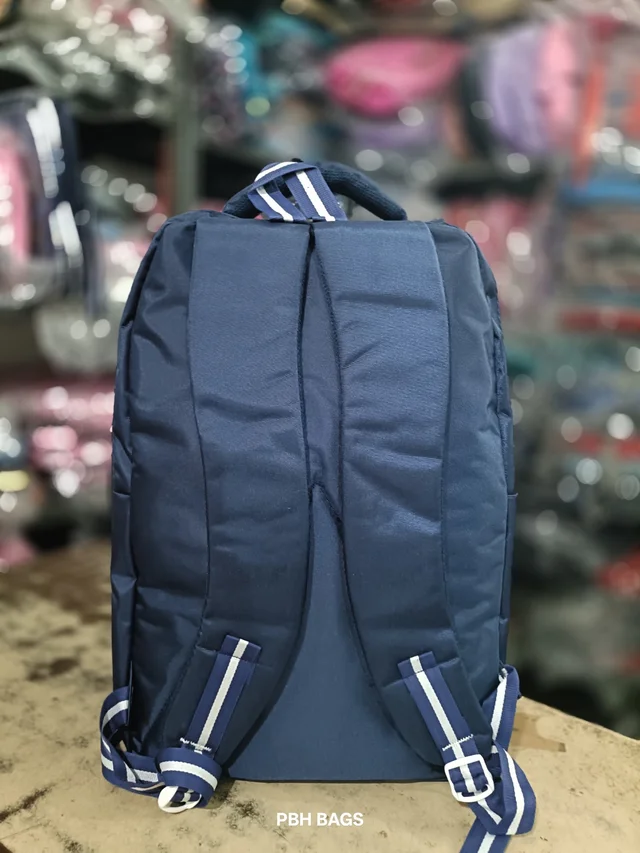 WILDCRAFT PBH P0122 18*14*8 Wildcraft Everyday Utility Backpack - Black Rock, 18*14*8