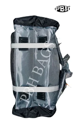 THE NORTH FACE PBH P060 Rusksacks 24*16*10 Multiple Zips 30 liters Padded Travel Backpack - 26*16*10, Black