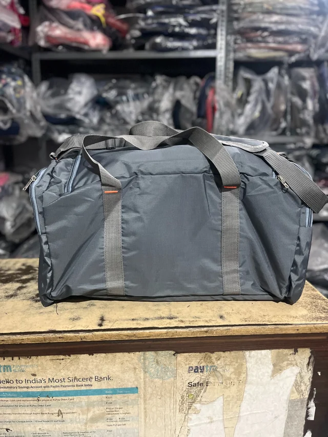 FASTRACK PBH P096 Soft Fully Padded Fastrack Sport/Travel Duffel Bag 22*16*12 - Friar Gray, 22*16*12