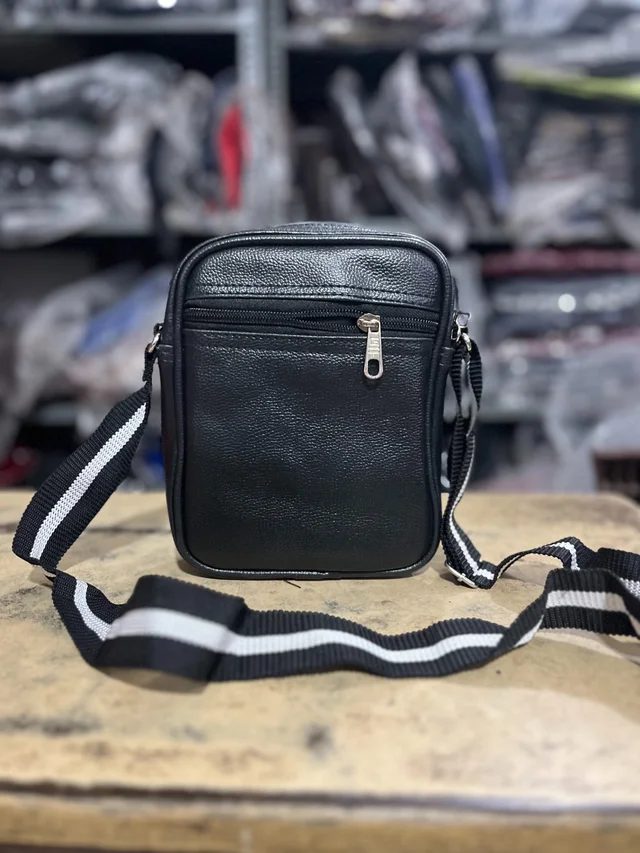 NIKE PBH P057 Nike Black 9*7*4 Crossbody Bag - Woodsmoke, 9*7*4