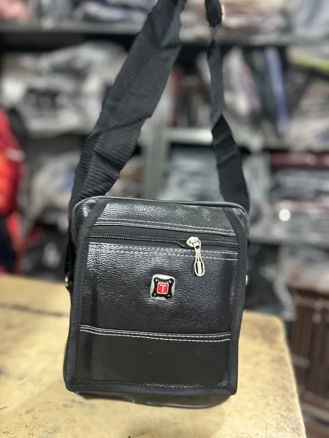 PBH P055 REAXINE SLING BAG