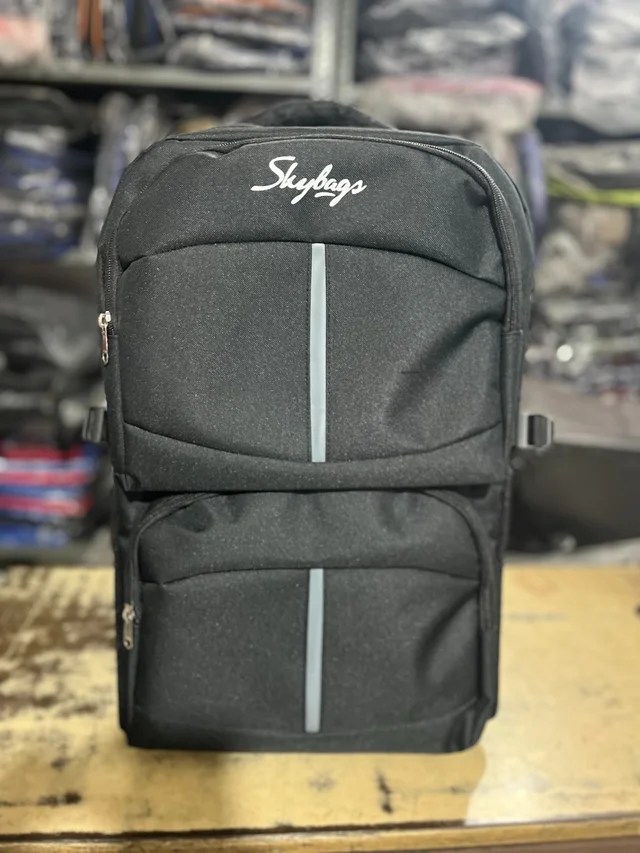 Skybags PBH P0116 SKYBAGS 24*16*10 TRAVEL BACKPACKS - Jaguar, 24*16*10