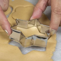 0813 Cookie Cutter Stainless Steel Cookie Cutter with Shape Heart Round Star and Flower (12 Pieces) - India, 0.198 kgs
