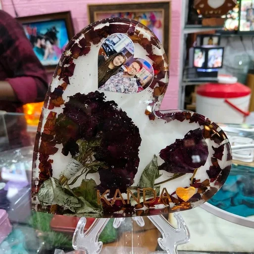 8x8 Inch(35mm) Heart Shape-Resin Art Frame with Preserved Rose Flowers