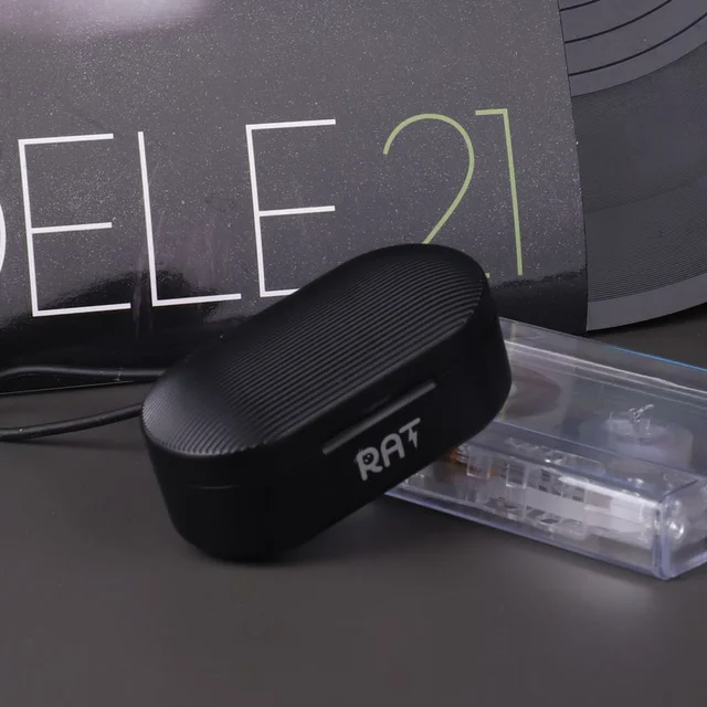 RAT Earbuds With Premium Look - White