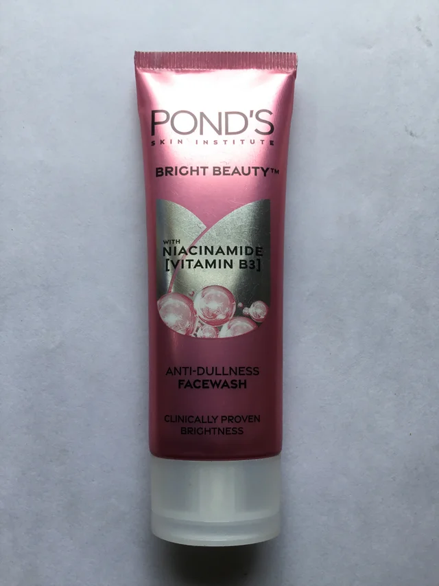 POND’S Pond’s Bright Beauty Anti Dullness Facewash