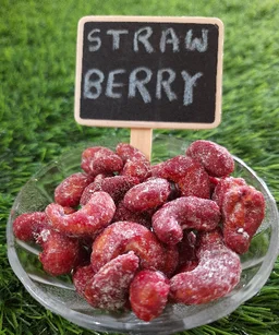 Strawberry Cashews - 220 Gms