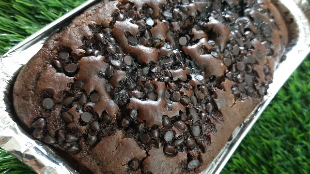 Choco Chips Cake - 1 Kg